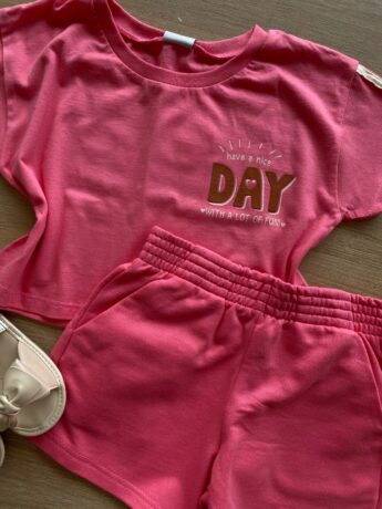 fernandaramoskids com br Conjunto Infantil Feminino Cropped e Short Rosa1