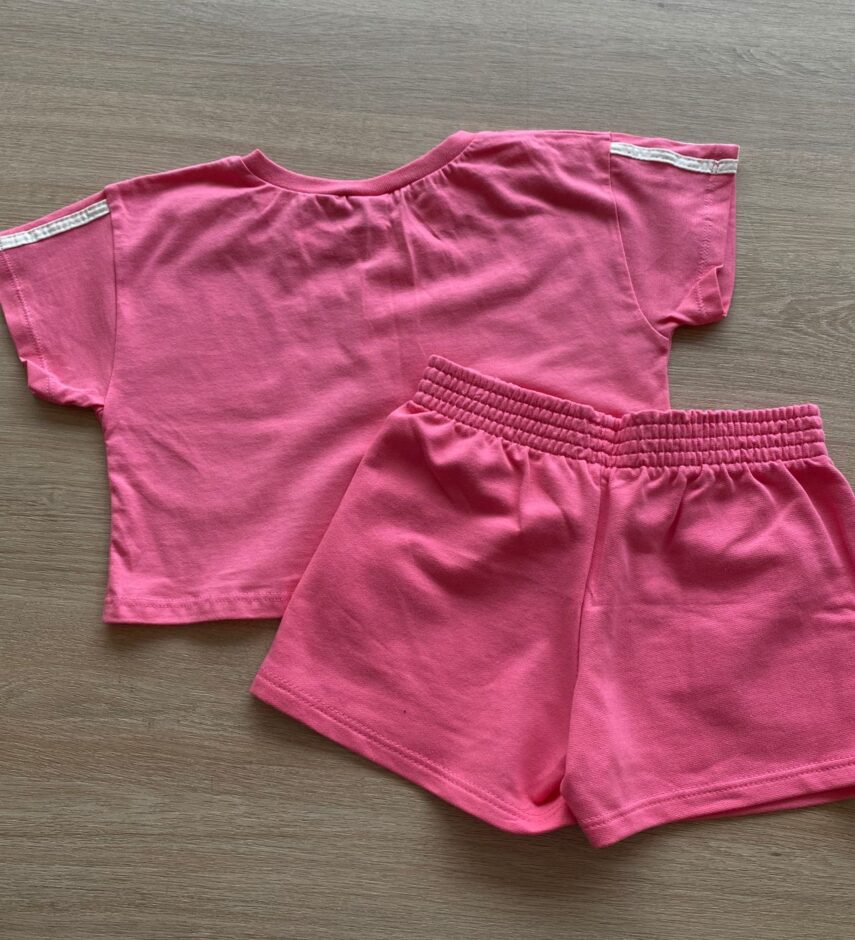 fernandaramoskids com br Conjunto Infantil Feminino Cropped e Short Rosa3