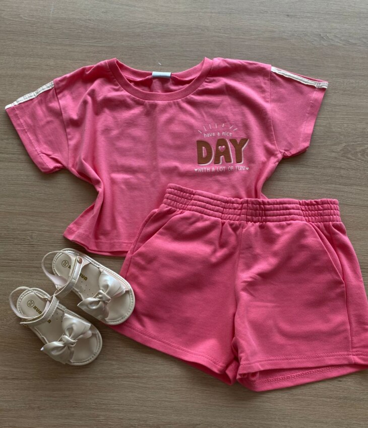 Conjunto Infantil Feminino Cropped e Short Rosa Fernanda Ramos Kids