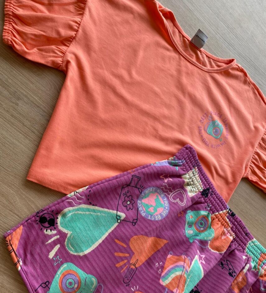 fernandaramoskids com br Conjunto Infantil Feminino Cropped Laranja e Short Saia Estampado1
