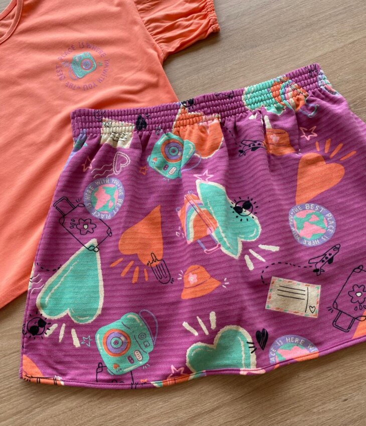 fernandaramoskids com br Conjunto Infantil Feminino Cropped Laranja e Short Saia Estampado2
