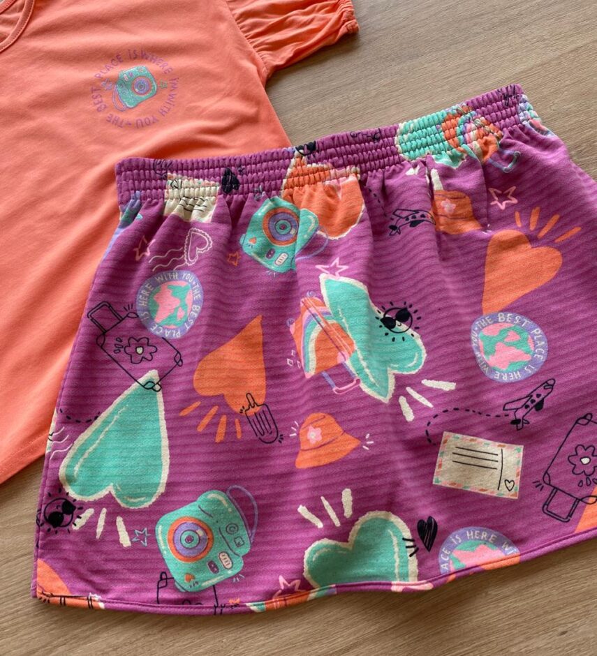 fernandaramoskids com br Conjunto Infantil Feminino Cropped Laranja e Short Saia Estampado2