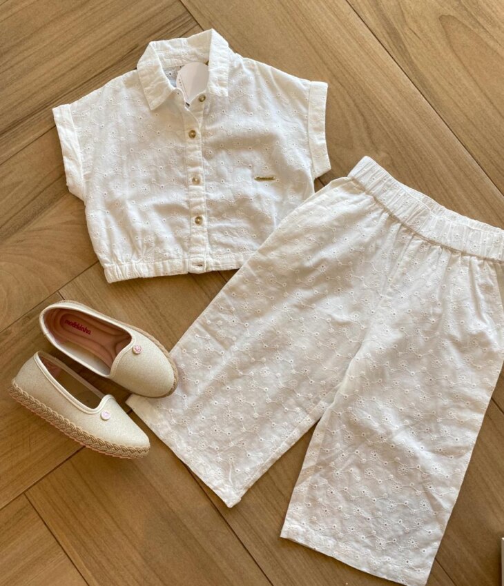 Conjunto Infantil Feminino Laise Cropped e Calça Pantacourt Off White Fernanda Ramos Kids