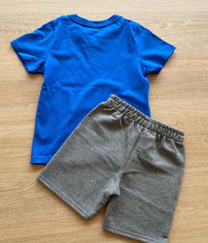 fernandaramoskids com br Conjunto Infantil Masculino Camiseta Azul e Bermuda Cinza Mesclado3
