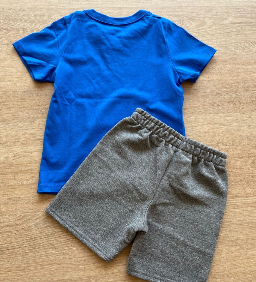 fernandaramoskids com br Conjunto Infantil Masculino Camiseta Azul e Bermuda Cinza Mesclado3