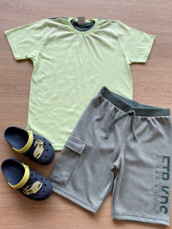 Conjunto Infantil Masculino Camiseta Genuine e Bermuda Listrada Fernanda Ramos Kids