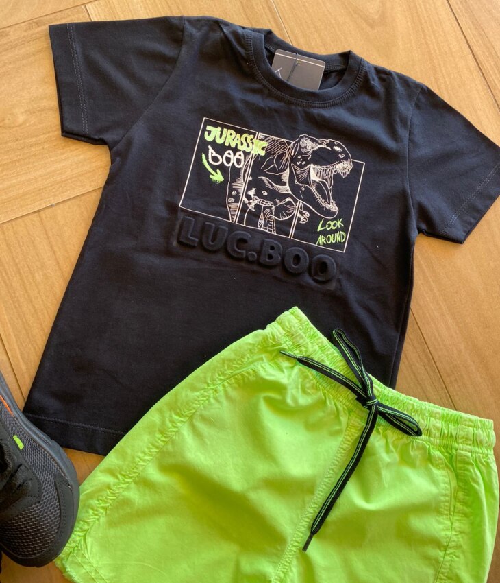 fernandaramoskids com br Conjunto Infantil Masculino Camiseta Preta e Bermuda Verde Neon2