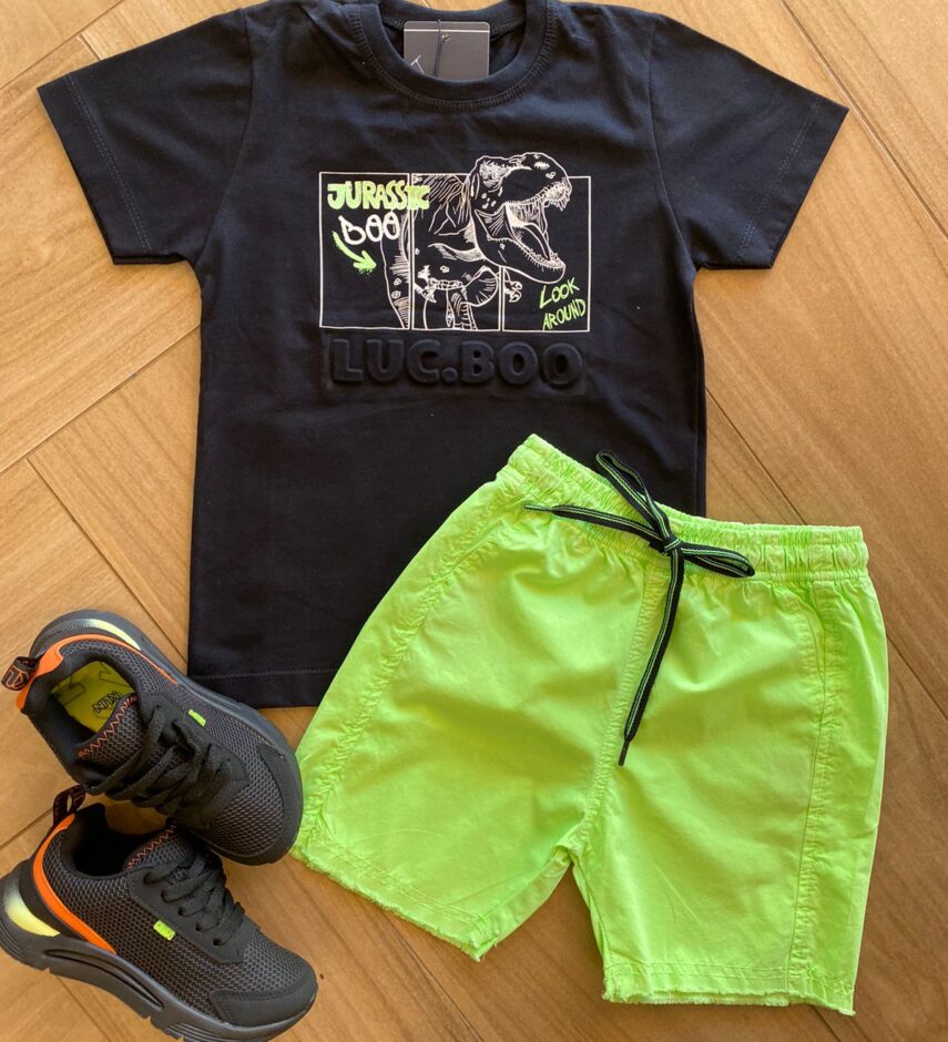 Conjunto Infantil Masculino Camiseta Preta e Bermuda Verde Neon Fernanda Ramos Kids