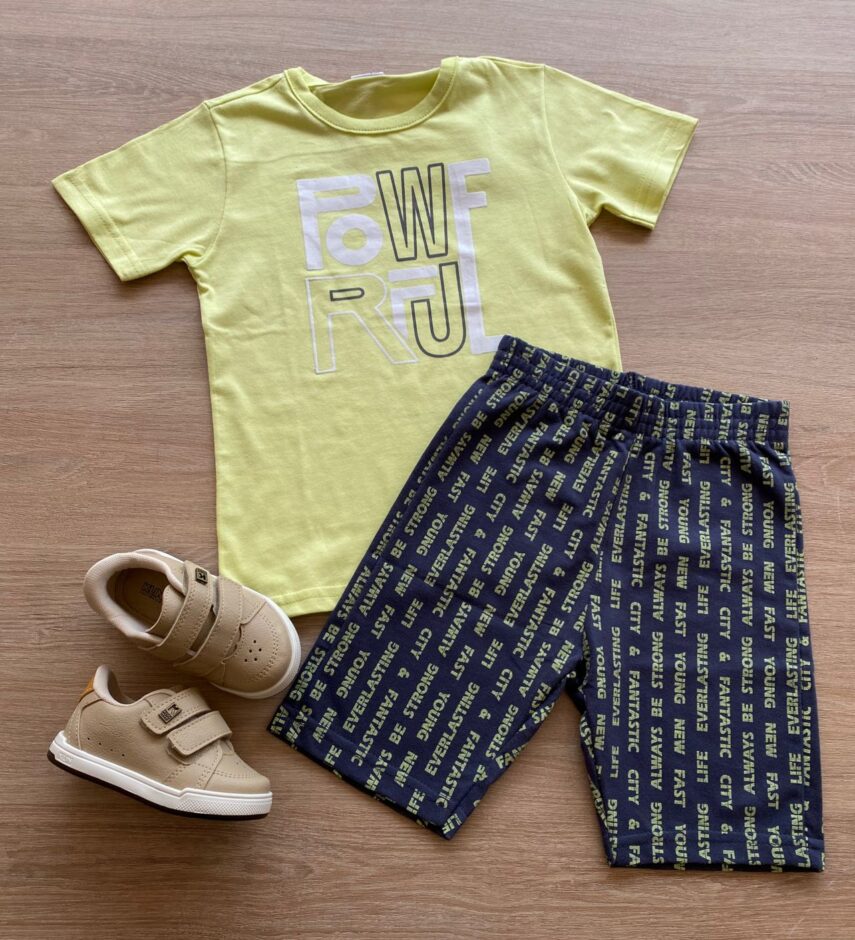 Conjunto Infantil Masculino Camiseta Verde Lima e Bermuda Estampada Fernanda Ramos Kids