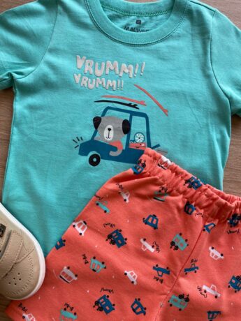 fernandaramoskids com br Conjunto Infantil Masculino Camiseta Vrumm e Bermuda Estampada1