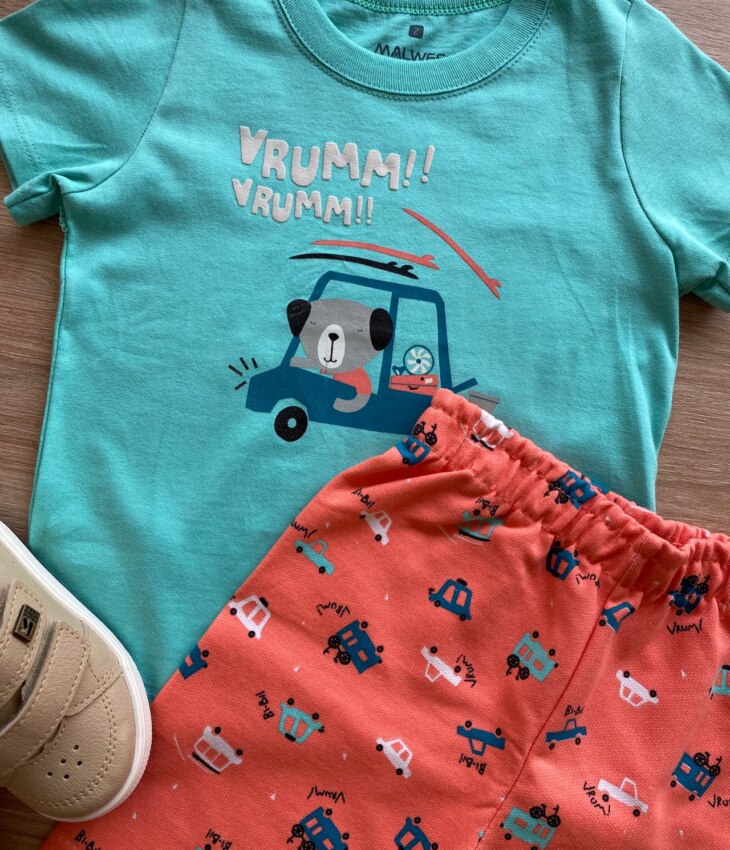 fernandaramoskids com br Conjunto Infantil Masculino Camiseta Vrumm e Bermuda Estampada1