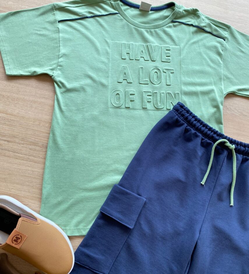 fernandaramoskids com br Conjunto Masculino Infantil Camiseta Verde e Bermuda Azul Marinho1