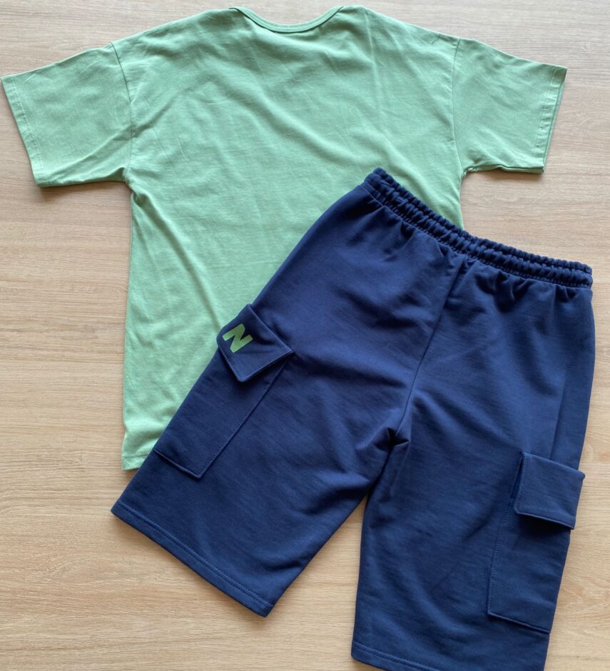 fernandaramoskids com br Conjunto Masculino Infantil Camiseta Verde e Bermuda Azul Marinho3