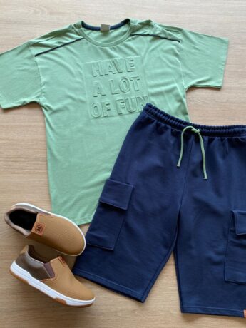 Conjunto Masculino Infantil Camiseta Verde e Bermuda Azul Marinho Fernanda Ramos Kids