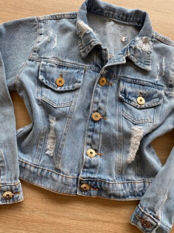 fernandaramoskids com br Jaqueta Infantil Feminina Jeans com Detalhe em Destroyed1