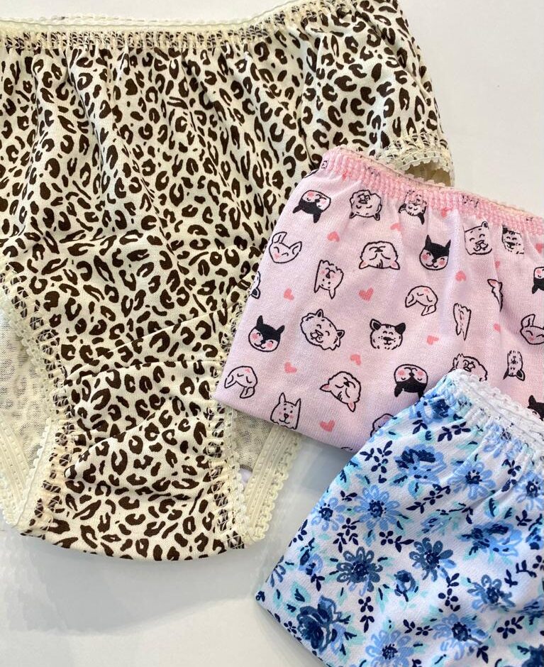 fernandaramoskids com br Kit 3 Calcinhas Infantil Feminina em Algodão Estampadas1