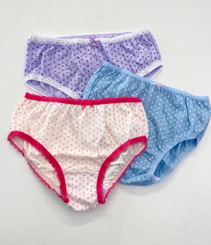 fernandaramoskids com br Kit 3 Calcinhas Infantil Feminina Poá Lilás, Azul e Branca3