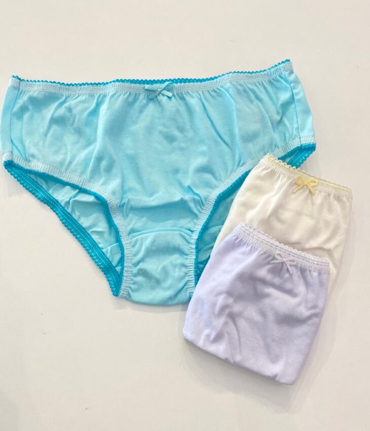 fernandaramoskids com br Kit Calcinha Infantil Feminina de Algodão Azul, Off White e Branca1