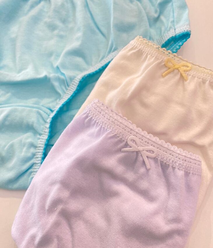 fernandaramoskids com br Kit Calcinha Infantil Feminina de Algodão Azul, Off White e Branca3