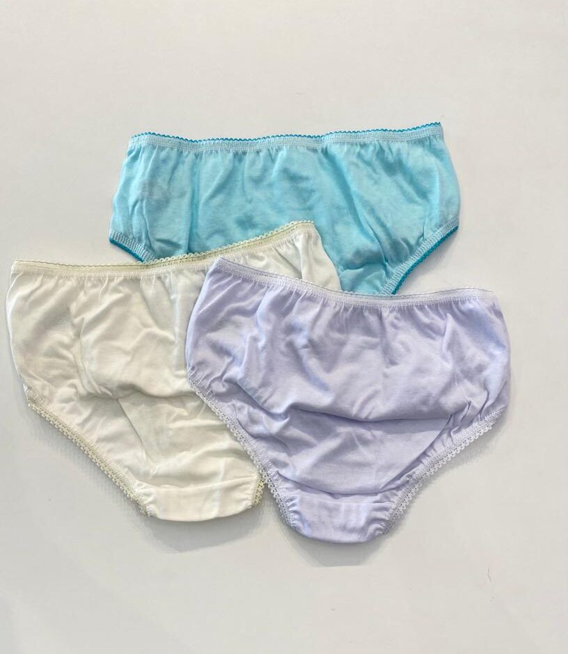 fernandaramoskids com br Kit Calcinha Infantil Feminina de Algodão Azul, Off White e Branca8