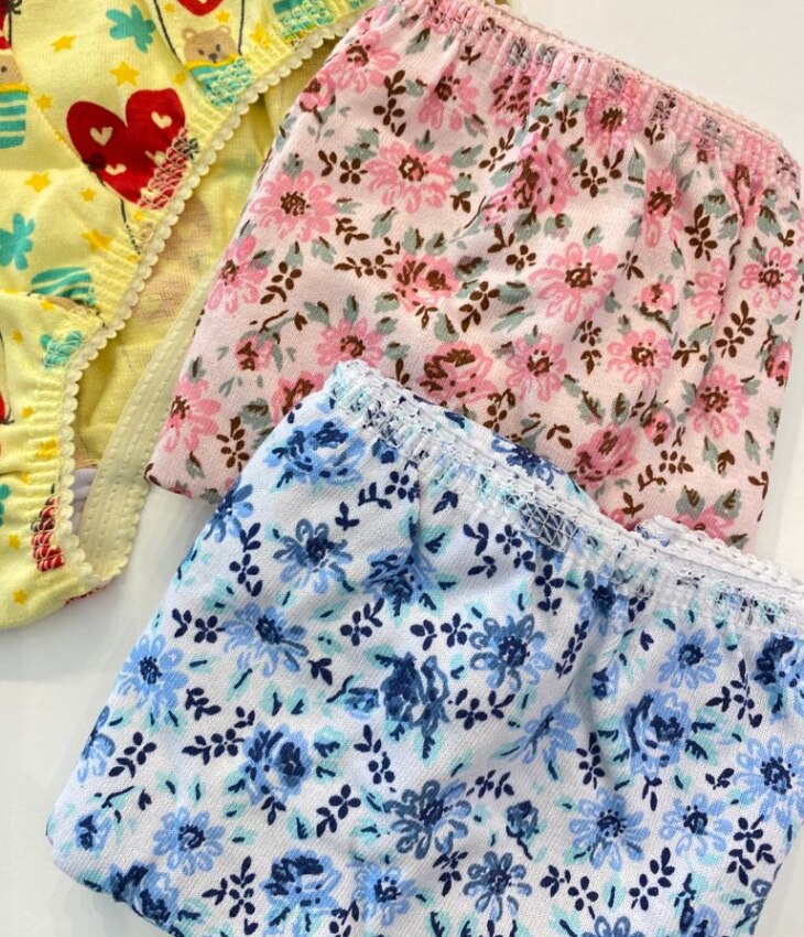 fernandaramoskids com br Kit Calcinha Infantil Feminina Estampada Rosa, Amarela e Branca4