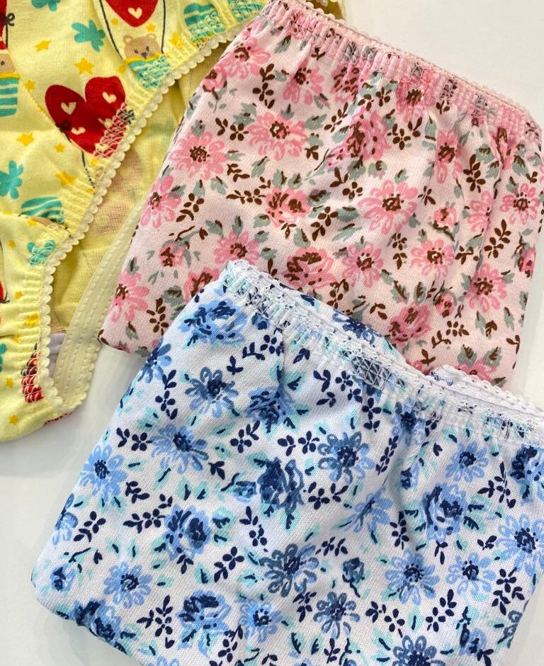 fernandaramoskids com br Kit Calcinha Infantil Feminina Estampada Rosa, Amarela e Branca4