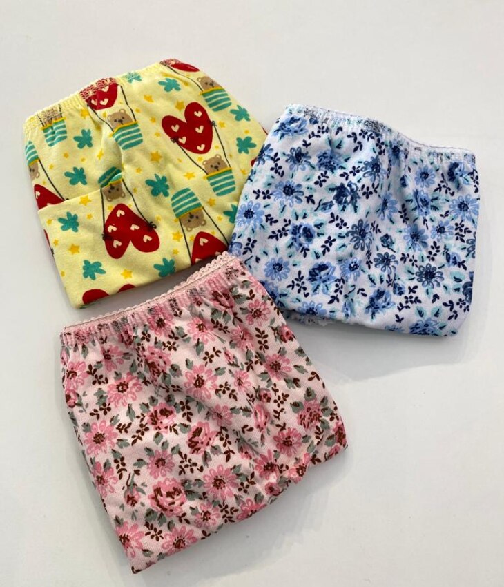 Kit Calcinha Infantil Feminina Estampada Rosa, Amarela e Branca Fernanda Ramos Kids
