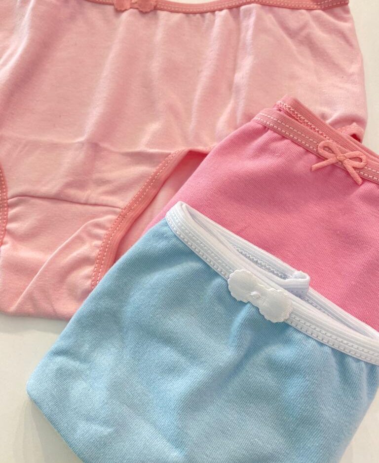 fernandaramoskids com br Kit Calcinha Infantil Feminina Rosa e Azul com Lacinho1