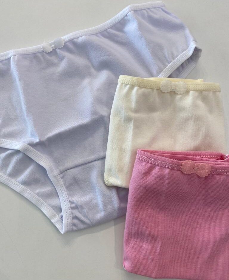 fernandaramoskids com br Kit com 3 Calcinhas Infantil Feminina Coloridas2