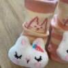 fernandaramoskids com br Meia Infantil Feminina Antiderrapante Listrada de Rosa Coelhinha2