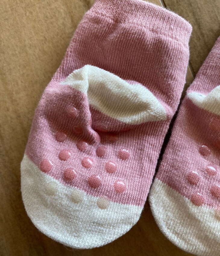 fernandaramoskids com br Meia Infantil Feminina Antiderrapante Rosé com Bichinho6