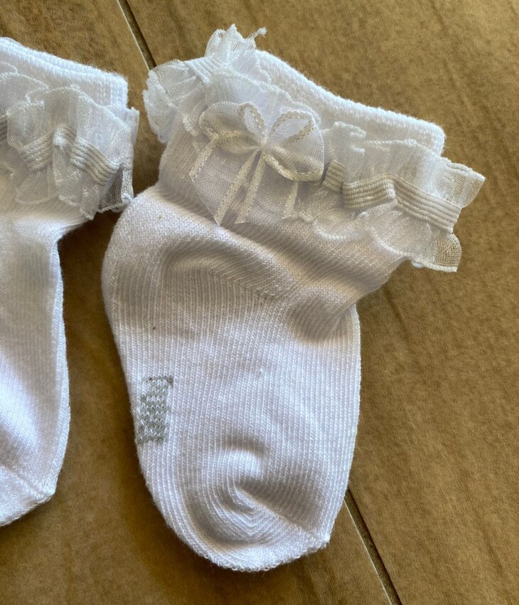 fernandaramoskids com br Meia Infantil Feminina Branca com Detalhe em Renda3
