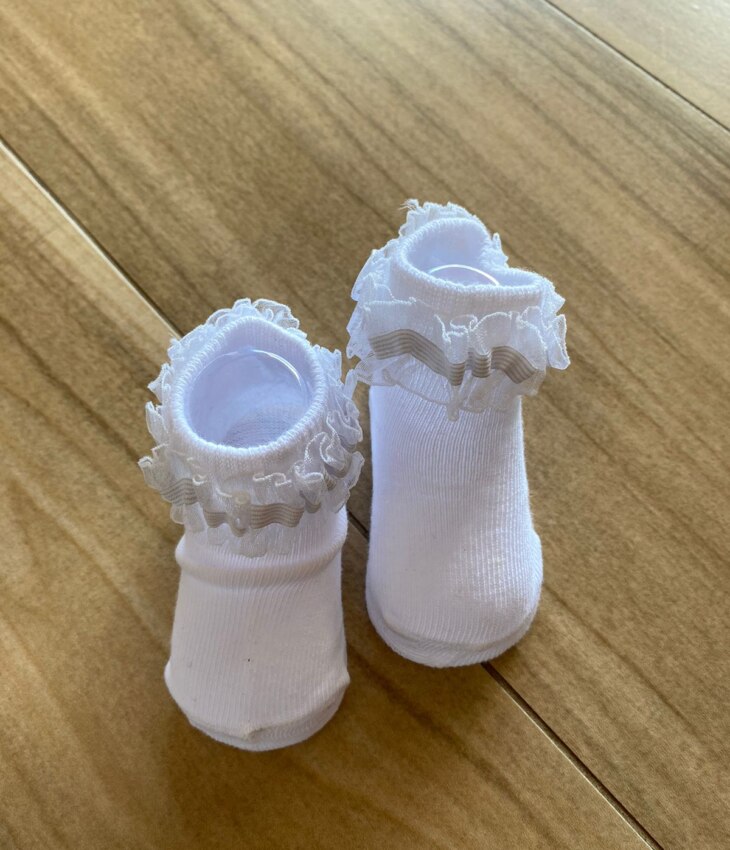 Meia Infantil Feminina Branca com Detalhe em Renda Fernanda Ramos Kids