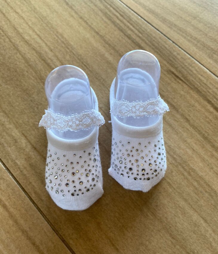 Meia Infantil Feminina Sapatilha Branca com Strass Fernanda Ramos Kids