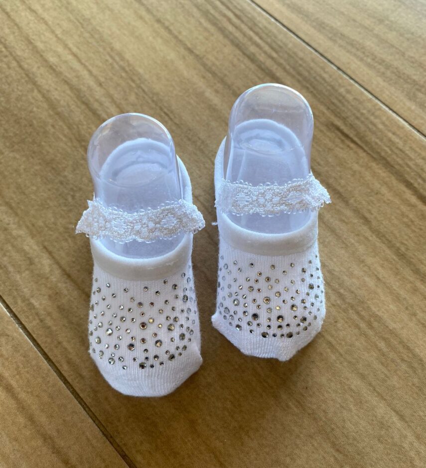 Meia Infantil Feminina Sapatilha Branca com Strass Fernanda Ramos Kids