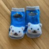 fernandaramoskids com br Meia Infantil Masculina Antiderrapante Azul com Gatinho3