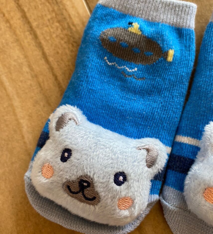 fernandaramoskids com br Meia Infantil Masculina Antiderrapante Azul com Gatinho4