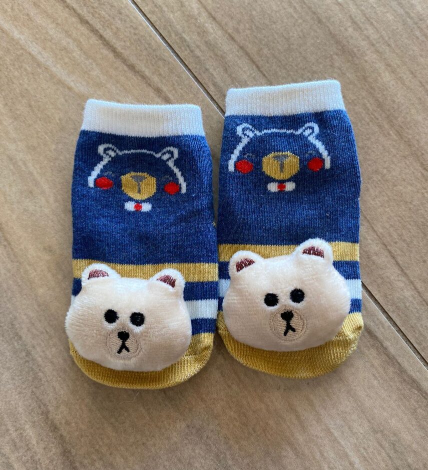 fernandaramoskids com br Meia Infantil Masculina Antiderrapante Azul com Listras Ursinho2
