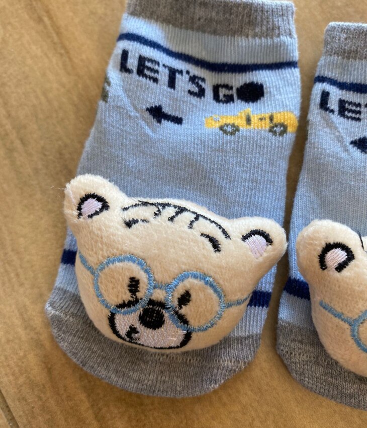 fernandaramoskids com br Meia Infantil Masculina Antiderrapante Azul com Ursinho de Óculos3