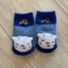 fernandaramoskids com br Meia Infantil Masculina Antiderrapante Cinza com Bichinho2