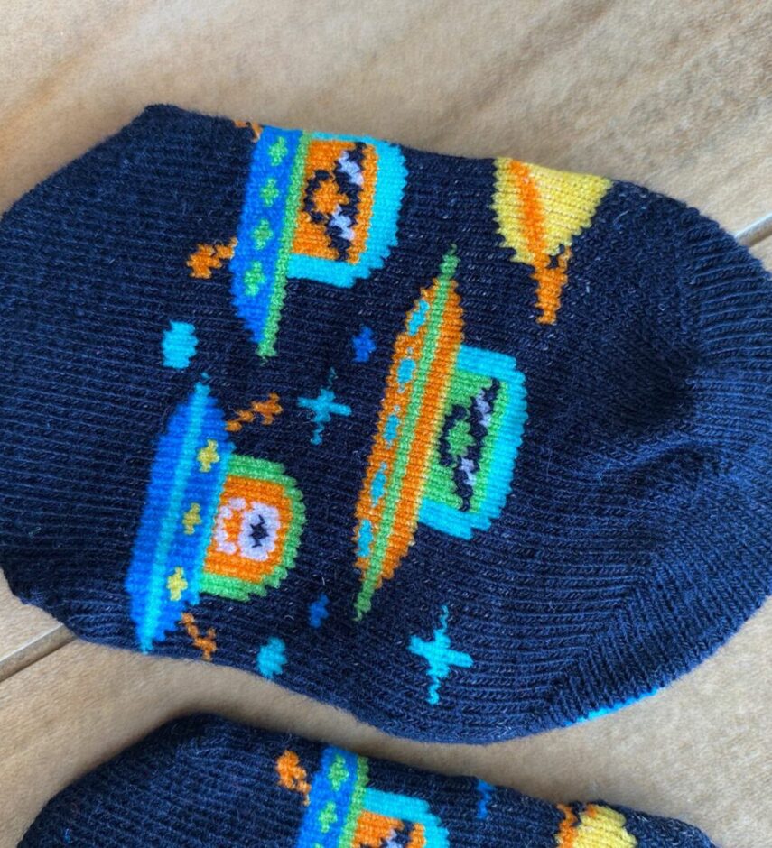 fernandaramoskids com br Meia Infantil Sapatilha Foguete Azul Marinho3