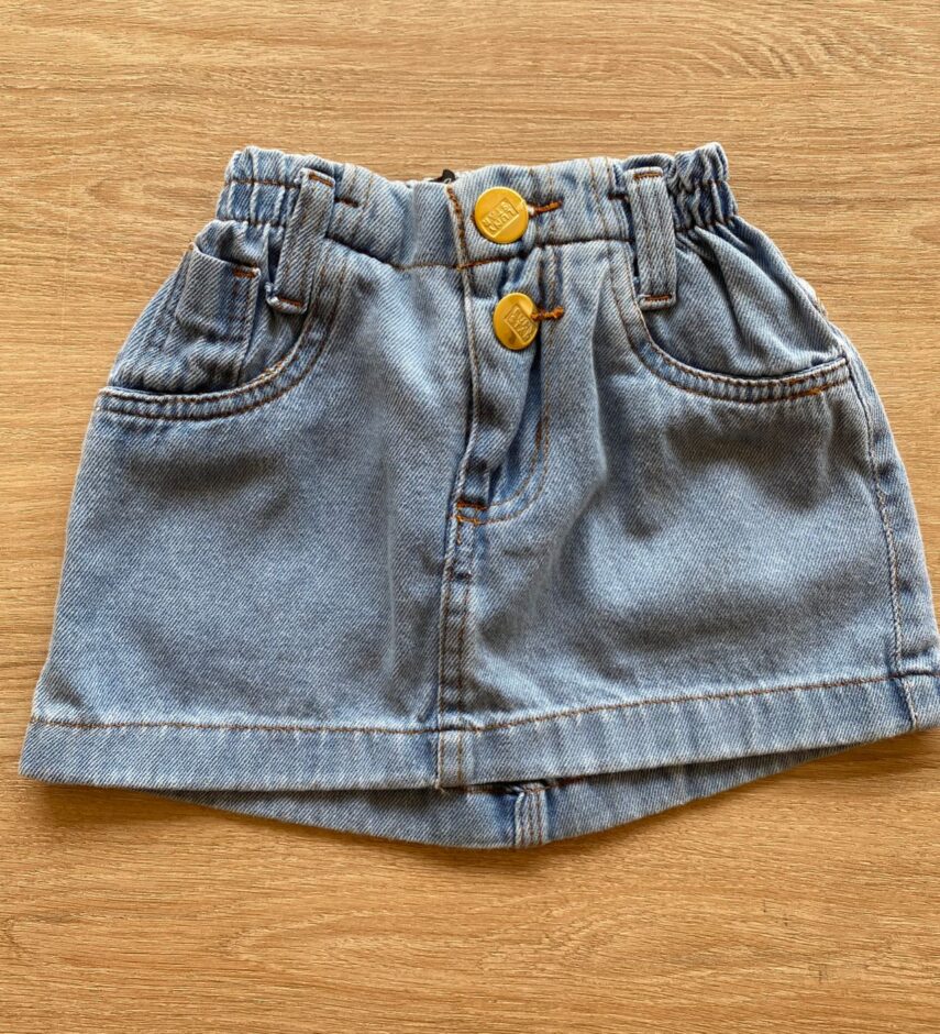 Saia Infantil Feminina Jeans Curta com Dois Botões Fernanda Ramos Kids