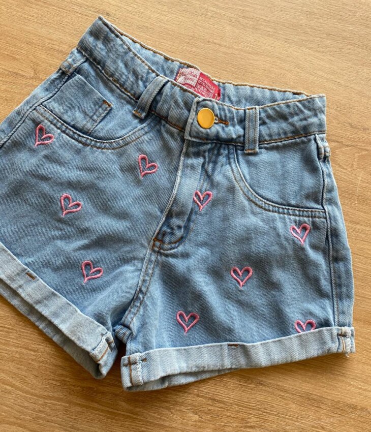 fernandaramoskids com br Short Infantil Feminino Jeans com Detalhe Bordado de Coração1