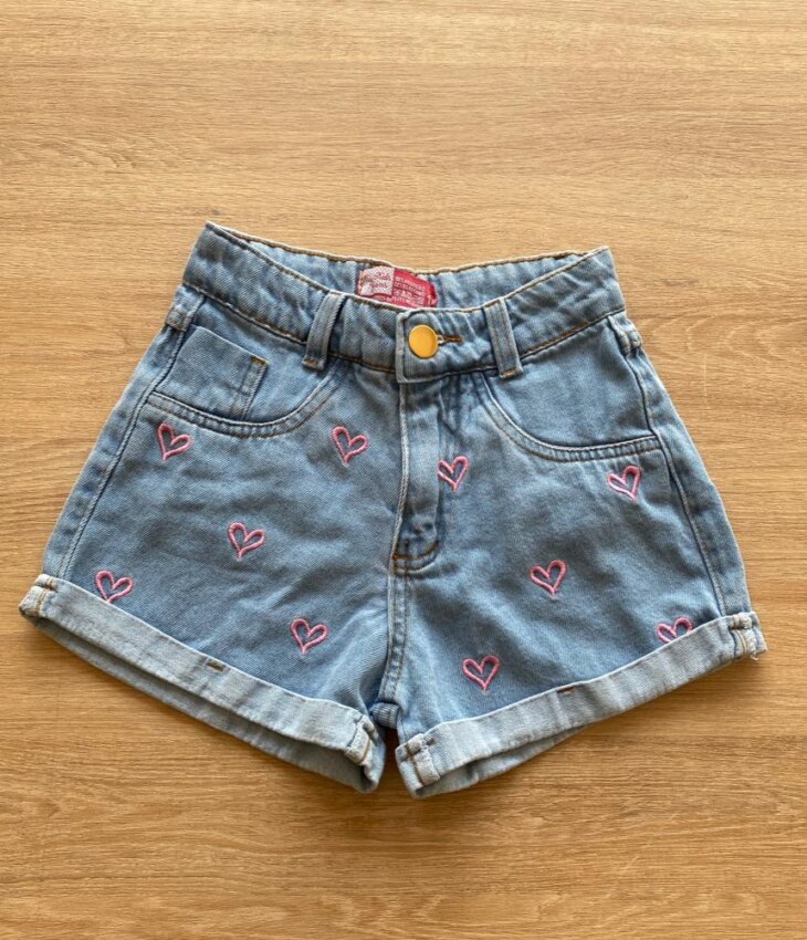 Short Infantil Feminino Jeans com Detalhe Bordado de Coração Fernanda Ramos Kids