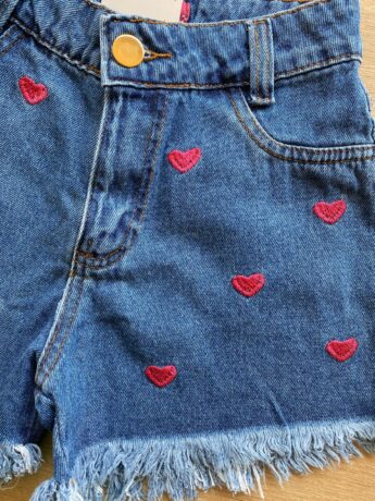 fernandaramoskids com br Short Infantil Feminino Jeans com Detalhe Bordado de Coração Pink1