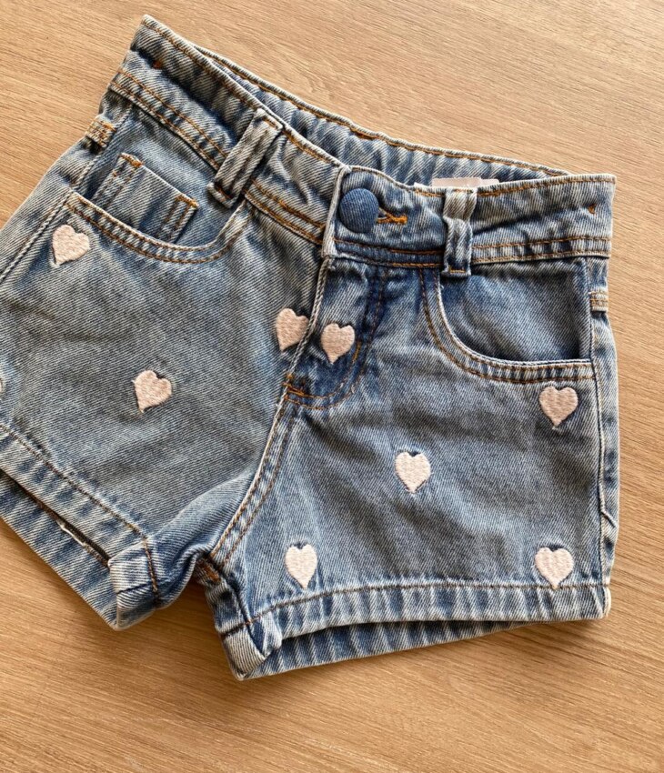 fernandaramoskids com br Short Infantil Feminino Jeans com Detalhe Bordado de Coração Rosa1