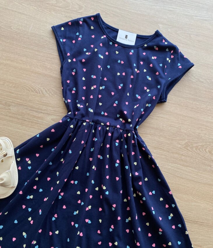 fernandaramoskids com br Vestido Infantil Feminino Azul Marinho com Corações Coloridos1
