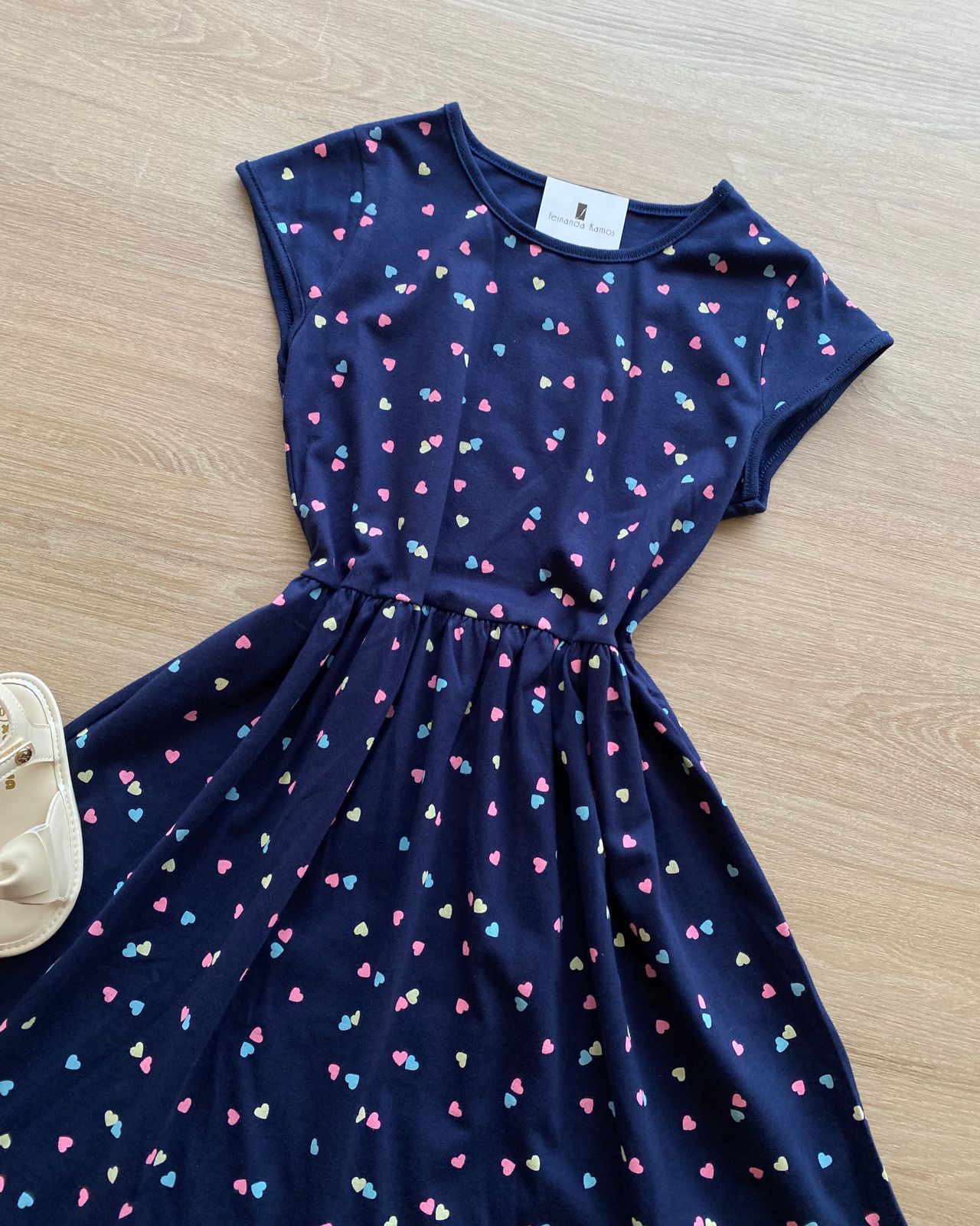 fernandaramoskids com br Vestido Infantil Feminino Azul Marinho com Corações Coloridos1