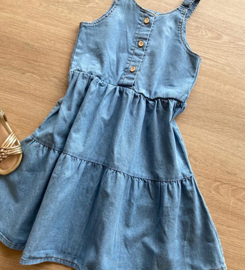 fernandaramoskids com br Vestido Infantil Feminino Curto Jeans Claro com Botões1