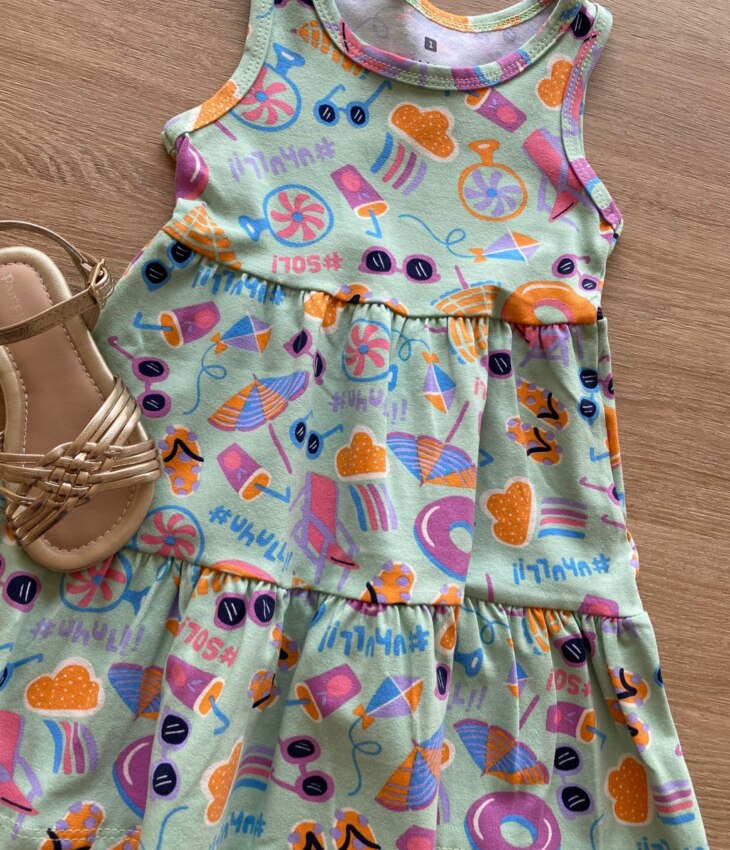 fernandaramoskids com br Vestido Infantil Feminino Estampado Fundo Verde Menta2